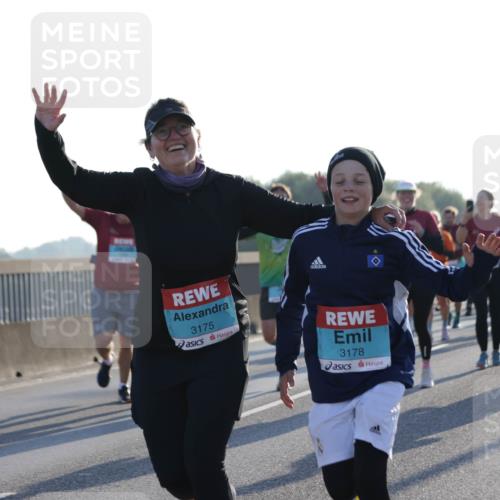 03.10.2025 - Köhlbrandbrückenlauf Jannik Wohlers http://msf.ph/oto/9051652 03.10.2025 09:19:08 Position 3 3175, 3178 meine-sportfotos.de