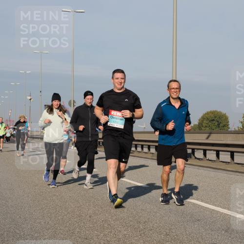 03.10.2025 - Köhlbrandbrückenlauf Fabian Wolf http://msf.ph/oto/9051653 03.10.2025 10:01:50 Position 3 1310 meine-sportfotos.de
