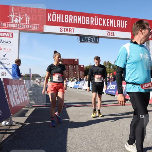 03.10.2025 - Köhlbrandbrückenlauf Lena Gebhardt http://msf.ph/oto/9051669 03.10.2025 13:06:02 Ziel 4302, 4327, 4328, 4504, 4761, 4954, 5096, 5764, 6158, 6214, 6305, 6510, 6533, 6720 meine-sportfotos.de