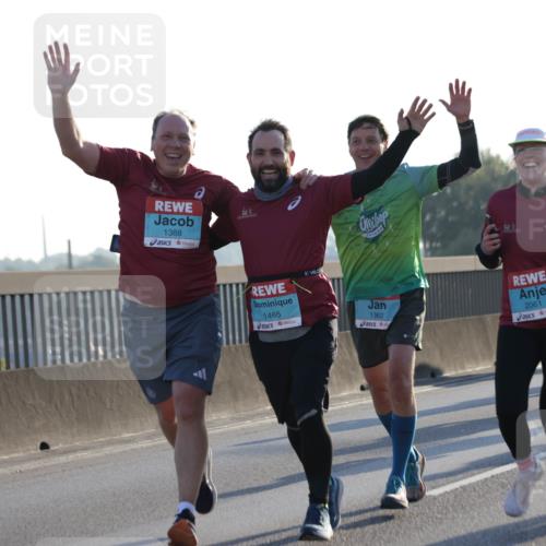 03.10.2025 - Köhlbrandbrückenlauf Jannik Wohlers http://msf.ph/oto/9051701 03.10.2025 09:19:09 Position 3 1388, 1362, 2061, 1465 meine-sportfotos.de