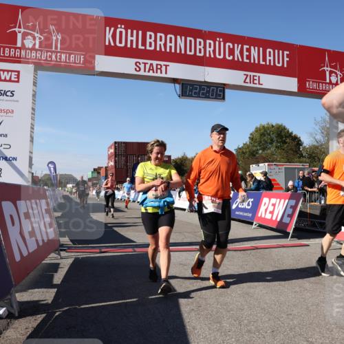 03.10.2025 - Köhlbrandbrückenlauf Lena Gebhardt http://msf.ph/oto/9051719 03.10.2025 13:22:06 Ziel 4291, 4934, 5180, 5776, 6005, 6173, 6237, 6332, 6416, 6684, 6687, 6729 meine-sportfotos.de