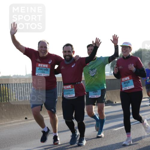 03.10.2025 - Köhlbrandbrückenlauf Jannik Wohlers http://msf.ph/oto/9051724 03.10.2025 09:19:10 Position 3 1388, 1465, 1362, 2061, 1418 meine-sportfotos.de