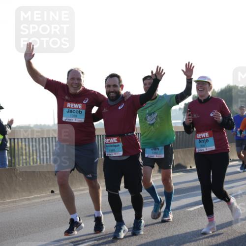 03.10.2025 - Köhlbrandbrückenlauf Jannik Wohlers http://msf.ph/oto/9051727 03.10.2025 09:19:10 Position 3 1388, 1465, 1362, 2061, 1418 meine-sportfotos.de