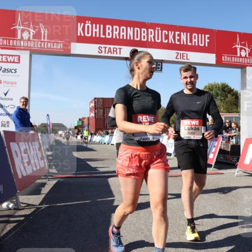 03.10.2025 - Köhlbrandbrückenlauf Lena Gebhardt http://msf.ph/oto/9051741 03.10.2025 13:06:03 Ziel 4302, 4327, 4328, 4504, 4635, 4761, 4954, 5096, 5764, 6158, 6214, 6305, 6510, 6533, 6720 meine-sportfotos.de