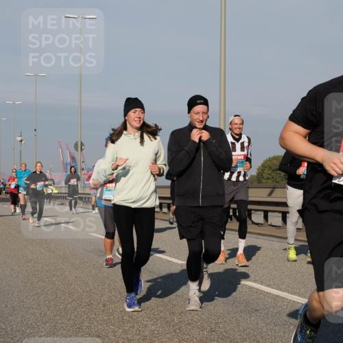 03.10.2025 - Köhlbrandbrückenlauf Fabian Wolf http://msf.ph/oto/9051751 03.10.2025 10:01:52 Position 3 1310 meine-sportfotos.de