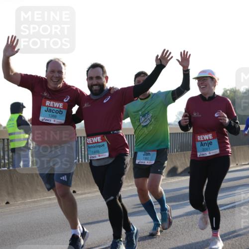 03.10.2025 - Köhlbrandbrückenlauf Jannik Wohlers http://msf.ph/oto/9051756 03.10.2025 09:19:10 Position 3 1388, 1465, 1362, 2061, 2147, 1418 meine-sportfotos.de