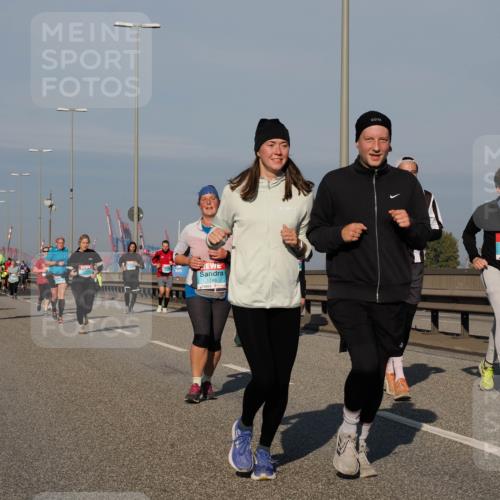 03.10.2025 - Köhlbrandbrückenlauf Fabian Wolf http://msf.ph/oto/9051775 03.10.2025 10:01:52 Position 3 1746, 3732 meine-sportfotos.de