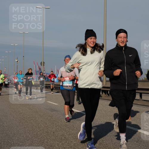 03.10.2025 - Köhlbrandbrückenlauf Fabian Wolf http://msf.ph/oto/9051786 03.10.2025 10:01:52 Position 3 1746, 3732 meine-sportfotos.de