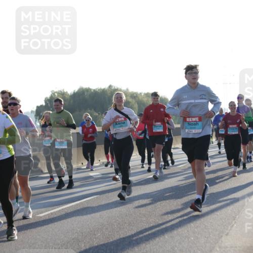 03.10.2025 - Köhlbrandbrückenlauf Jannik Wohlers http://msf.ph/oto/9051866 03.10.2025 09:19:13 Position 3 3339, 1455, 2040 meine-sportfotos.de