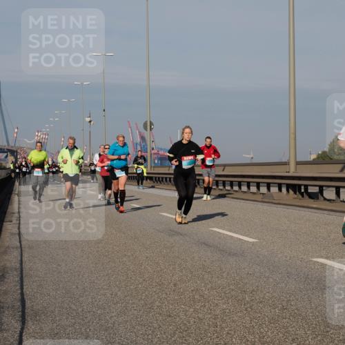 03.10.2025 - Köhlbrandbrückenlauf Fabian Wolf http://msf.ph/oto/9051872 03.10.2025 10:01:55 Position 3 3828 meine-sportfotos.de