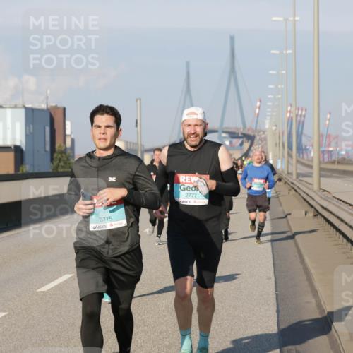03.10.2025 - Köhlbrandbrückenlauf Jannik Wohlers http://msf.ph/oto/9051945 03.10.2025 09:46:36 Position 3 2777, 3775 meine-sportfotos.de