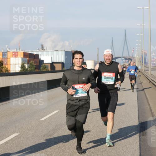 03.10.2025 - Köhlbrandbrückenlauf Jannik Wohlers http://msf.ph/oto/9051962 03.10.2025 09:46:37 Position 3 1109, 794, 8775, 2777 meine-sportfotos.de