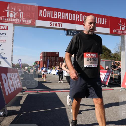 03.10.2025 - Köhlbrandbrückenlauf Lena Gebhardt http://msf.ph/oto/9051971 03.10.2025 13:22:13 Ziel 4239, 4706, 4934, 5072, 5180, 5235, 5720, 5776, 6173, 6237, 6416, 6531, 6729 meine-sportfotos.de