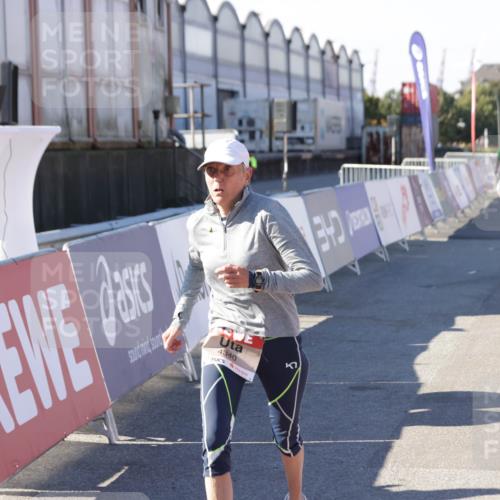 03.10.2025 - Köhlbrandbrückenlauf Jannik Wohlers http://msf.ph/oto/9051987 03.10.2025 13:08:50 Ziel 4138, 4213, 4340, 4544, 5705, 6034, 6232, 6233 meine-sportfotos.de