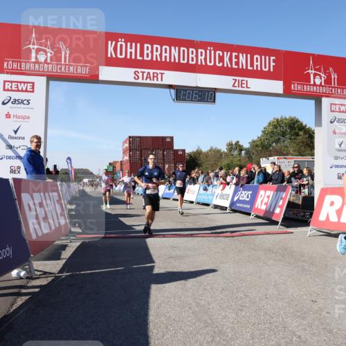 03.10.2025 - Köhlbrandbrückenlauf Lena Gebhardt http://msf.ph/oto/9051989 03.10.2025 13:06:10 Ziel 4504, 4635, 4738, 5096, 6222, 6224, 6323, 6356, 6510, 6850 meine-sportfotos.de