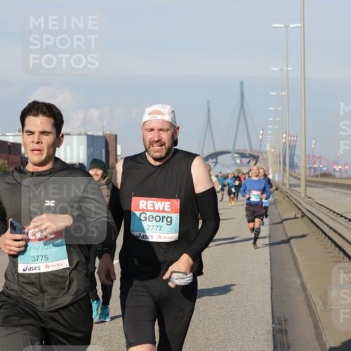 03.10.2025 - Köhlbrandbrückenlauf Jannik Wohlers http://msf.ph/oto/9051998 03.10.2025 09:46:37 Position 3 2777, 3775 meine-sportfotos.de