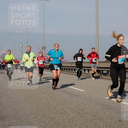 03.10.2025 - Köhlbrandbrückenlauf Fabian Wolf http://msf.ph/oto/9051999 03.10.2025 10:01:58 Position 3 3755 meine-sportfotos.de