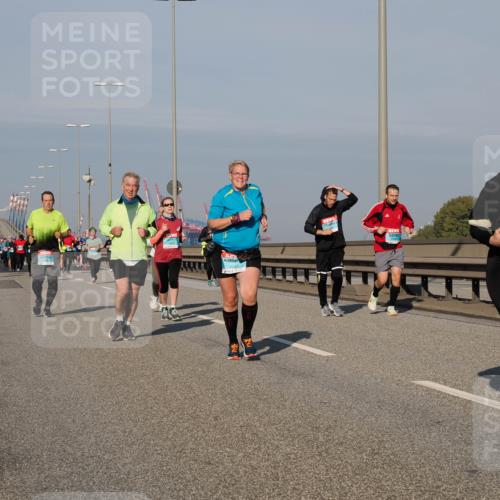 03.10.2025 - Köhlbrandbrückenlauf Fabian Wolf http://msf.ph/oto/9052016 03.10.2025 10:01:59 Position 3 2243, 3755 meine-sportfotos.de