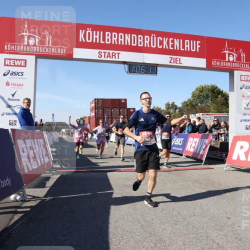 03.10.2025 - Köhlbrandbrückenlauf Lena Gebhardt http://msf.ph/oto/9052018 03.10.2025 13:06:11 Ziel 4504, 4635, 4738, 5096, 6222, 6224, 6323, 6356, 6510, 6850 meine-sportfotos.de