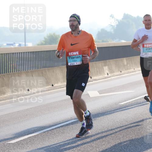 03.10.2025 - Köhlbrandbrückenlauf Lena Gebhardt http://msf.ph/oto/9052022 03.10.2025 09:15:04 Position 1 1101, 1048 meine-sportfotos.de