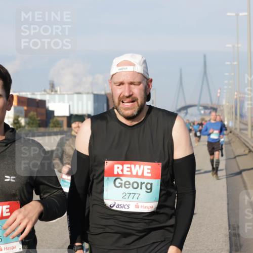 03.10.2025 - Köhlbrandbrückenlauf Jannik Wohlers http://msf.ph/oto/9052053 03.10.2025 09:46:38 Position 3 3775, 2777 meine-sportfotos.de