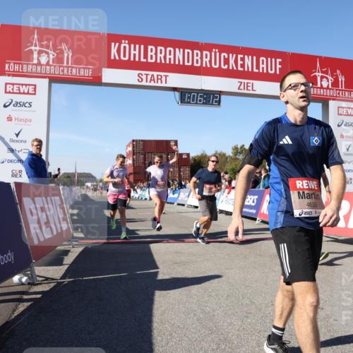 03.10.2025 - Köhlbrandbrückenlauf Lena Gebhardt http://msf.ph/oto/9052067 03.10.2025 13:06:12 Ziel 4504, 4635, 4738, 6222, 6224, 6323, 6356, 6510, 6850 meine-sportfotos.de
