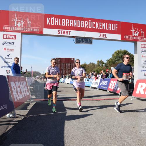 03.10.2025 - Köhlbrandbrückenlauf Lena Gebhardt http://msf.ph/oto/9052097 03.10.2025 13:06:13 Ziel 4504, 4635, 4738, 6222, 6224, 6323, 6356, 6510, 6850 meine-sportfotos.de