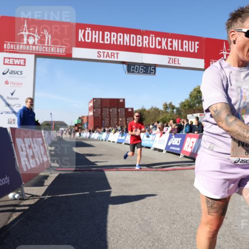 03.10.2025 - Köhlbrandbrückenlauf Lena Gebhardt http://msf.ph/oto/9052176 03.10.2025 13:06:15 Ziel 4504, 4635, 4738, 6222, 6224, 6323, 6356, 6850 meine-sportfotos.de