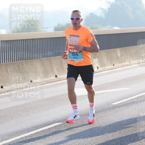 03.10.2025 - Köhlbrandbrückenlauf Lena Gebhardt http://msf.ph/oto/9052178 03.10.2025 09:15:08 Position 1 3043, 1030 meine-sportfotos.de