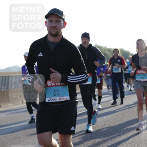 03.10.2025 - Köhlbrandbrückenlauf Jannik Wohlers http://msf.ph/oto/9052183 03.10.2025 09:19:19 Position 3 3734, 2499 meine-sportfotos.de