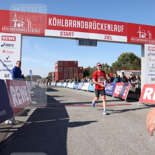 03.10.2025 - Köhlbrandbrückenlauf Lena Gebhardt http://msf.ph/oto/9052209 03.10.2025 13:06:16 Ziel 4504, 4635, 4738, 6222, 6224, 6323, 6356, 6850 meine-sportfotos.de