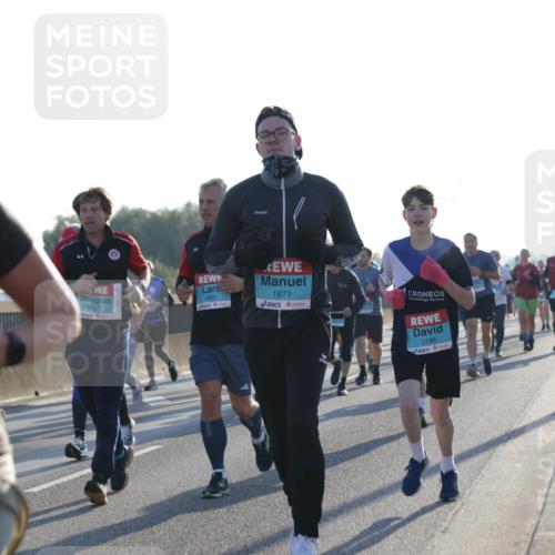 03.10.2025 - Köhlbrandbrückenlauf Jannik Wohlers http://msf.ph/oto/9052288 03.10.2025 09:19:21 Position 3 2499, 3407, 3405, 1871, 3196 meine-sportfotos.de