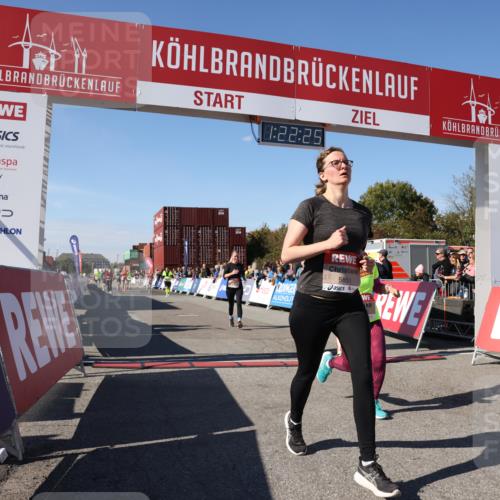 03.10.2025 - Köhlbrandbrückenlauf Lena Gebhardt http://msf.ph/oto/9052316 03.10.2025 13:22:25 Ziel 4239, 5072, 5235, 5272, 5400, 5401, 5720, 5851, 5929, 6188 meine-sportfotos.de