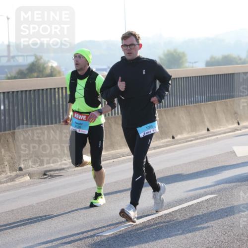 03.10.2025 - Köhlbrandbrückenlauf Lena Gebhardt http://msf.ph/oto/9052376 03.10.2025 09:15:14 Position 1 3720, 1095 meine-sportfotos.de