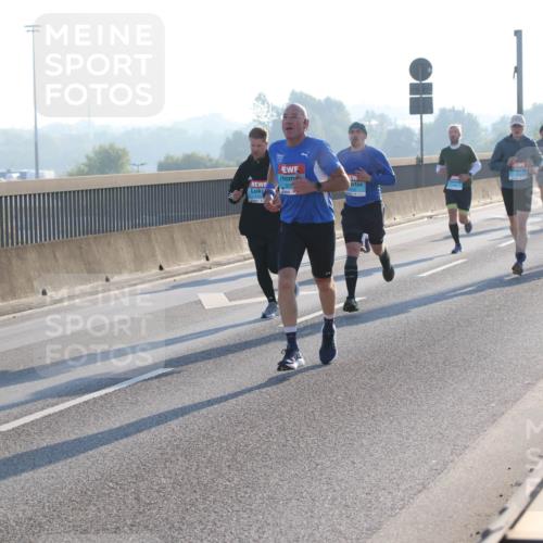 03.10.2025 - Köhlbrandbrückenlauf Lena Gebhardt http://msf.ph/oto/9052391 03.10.2025 09:15:15 Position 1  meine-sportfotos.de