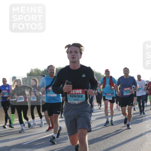 03.10.2025 - Köhlbrandbrückenlauf Jannik Wohlers http://msf.ph/oto/9052420 03.10.2025 09:19:24 Position 3 1402 meine-sportfotos.de