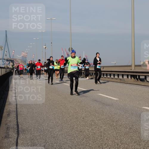 03.10.2025 - Köhlbrandbrückenlauf Fabian Wolf http://msf.ph/oto/9052421 03.10.2025 10:02:10 Position 3 1607 meine-sportfotos.de