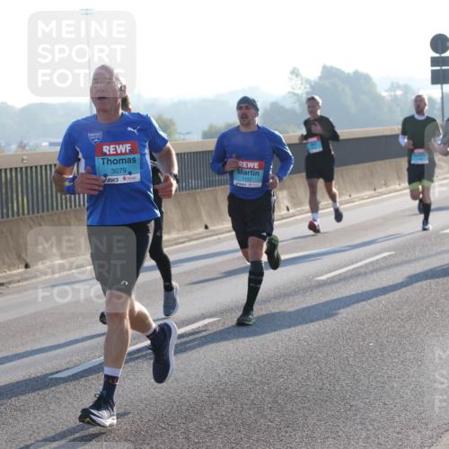 03.10.2025 - Köhlbrandbrückenlauf Lena Gebhardt http://msf.ph/oto/9052435 03.10.2025 09:15:16 Position 1 3079, 1157 meine-sportfotos.de