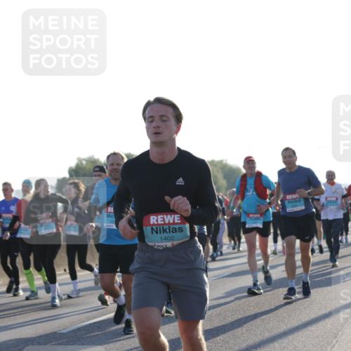 03.10.2025 - Köhlbrandbrückenlauf Jannik Wohlers http://msf.ph/oto/9052438 03.10.2025 09:19:24 Position 3 1402 meine-sportfotos.de