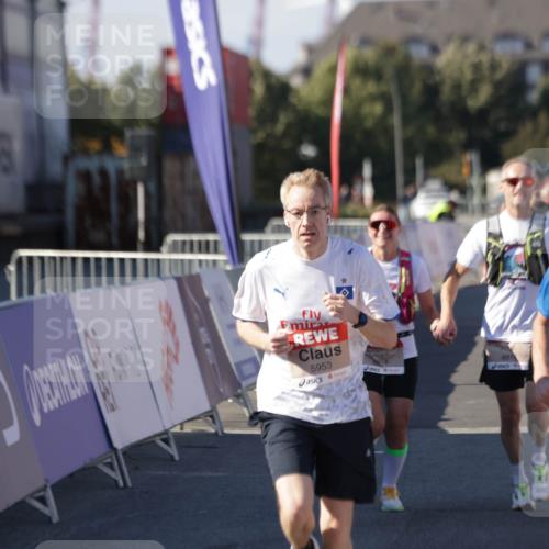 03.10.2025 - Köhlbrandbrückenlauf Jannik Wohlers http://msf.ph/oto/9052467 03.10.2025 13:09:05 Ziel 4057, 4138, 4197, 4346, 4351, 4381, 4403, 4486, 4505, 4901, 5242, 5705, 5842, 5953, 6372, 6562, 6630, 6814, 6816 meine-sportfotos.de