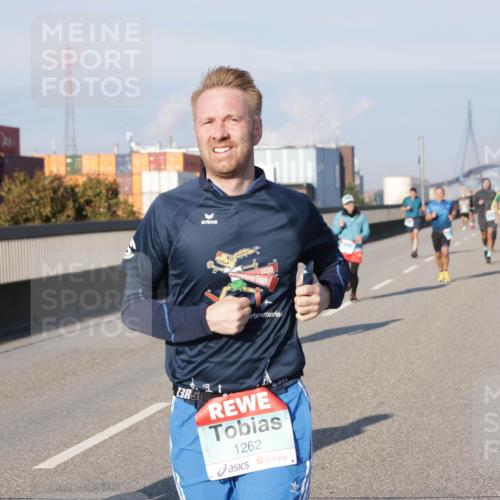 03.10.2025 - Köhlbrandbrückenlauf Jannik Wohlers http://msf.ph/oto/9052471 03.10.2025 09:46:48 Position 3 1315, 3, 1262 meine-sportfotos.de