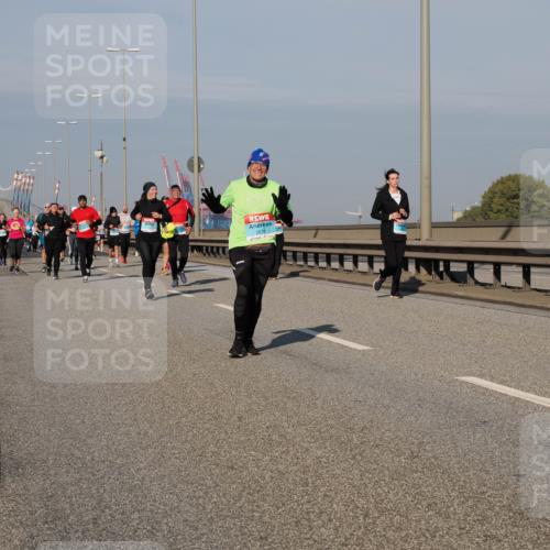 03.10.2025 - Köhlbrandbrückenlauf Fabian Wolf http://msf.ph/oto/9052483 03.10.2025 10:02:11 Position 3 2674 meine-sportfotos.de
