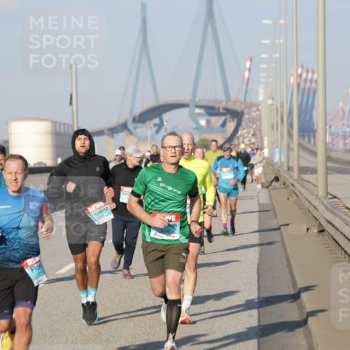 03.10.2025 - Köhlbrandbrückenlauf Jannik Wohlers http://msf.ph/oto/9052486 03.10.2025 09:46:51 Position 3 2948, 3658 meine-sportfotos.de