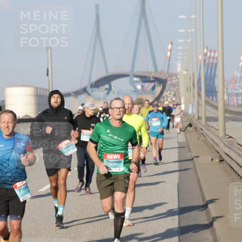 03.10.2025 - Köhlbrandbrückenlauf Jannik Wohlers http://msf.ph/oto/9052489 03.10.2025 09:46:51 Position 3 2948, 3658 meine-sportfotos.de