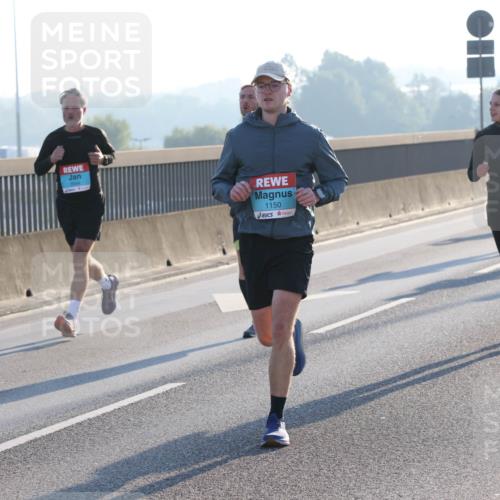03.10.2025 - Köhlbrandbrückenlauf Lena Gebhardt http://msf.ph/oto/9052495 03.10.2025 09:15:18 Position 1 3544, 1150 meine-sportfotos.de