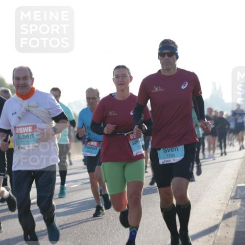 03.10.2025 - Köhlbrandbrückenlauf Jannik Wohlers http://msf.ph/oto/9052517 03.10.2025 09:19:27 Position 3 2056, 2902, 119, 1195 meine-sportfotos.de