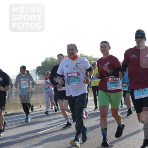 03.10.2025 - Köhlbrandbrückenlauf Jannik Wohlers http://msf.ph/oto/9052557 03.10.2025 09:19:28 Position 3 17, 2905, 2056, 1193, 1195 meine-sportfotos.de