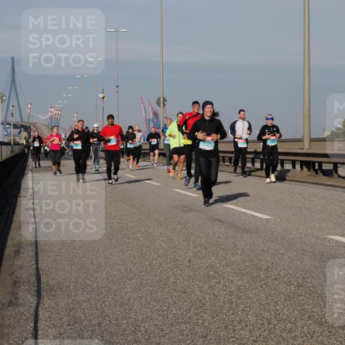 03.10.2025 - Köhlbrandbrückenlauf Fabian Wolf http://msf.ph/oto/9052574 03.10.2025 10:02:14 Position 3 1051 meine-sportfotos.de