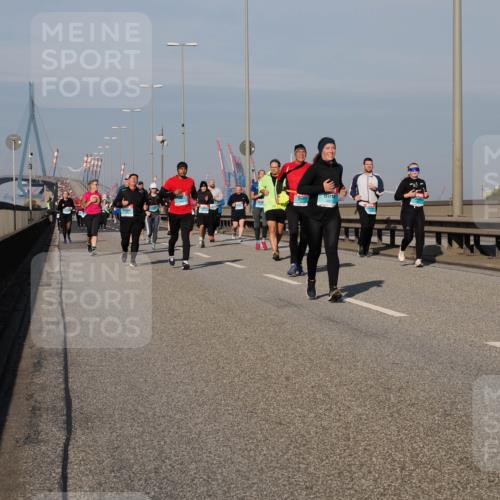 03.10.2025 - Köhlbrandbrückenlauf Fabian Wolf http://msf.ph/oto/9052586 03.10.2025 10:02:14 Position 3  meine-sportfotos.de