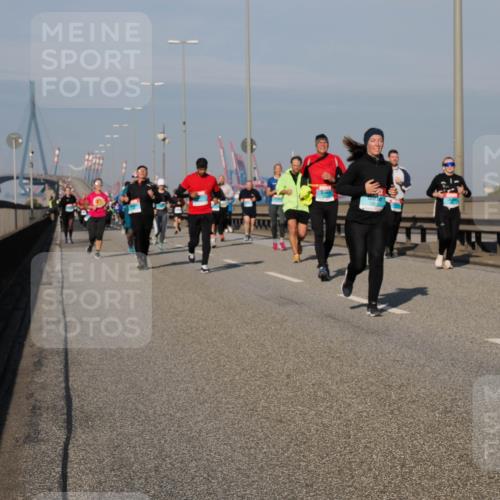 03.10.2025 - Köhlbrandbrückenlauf Fabian Wolf http://msf.ph/oto/9052618 03.10.2025 10:02:15 Position 3  meine-sportfotos.de